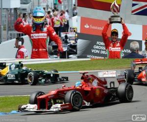 yapboz Fernando Alonso Grand Prix Almanya 2012 yılında zaferi kutluyor